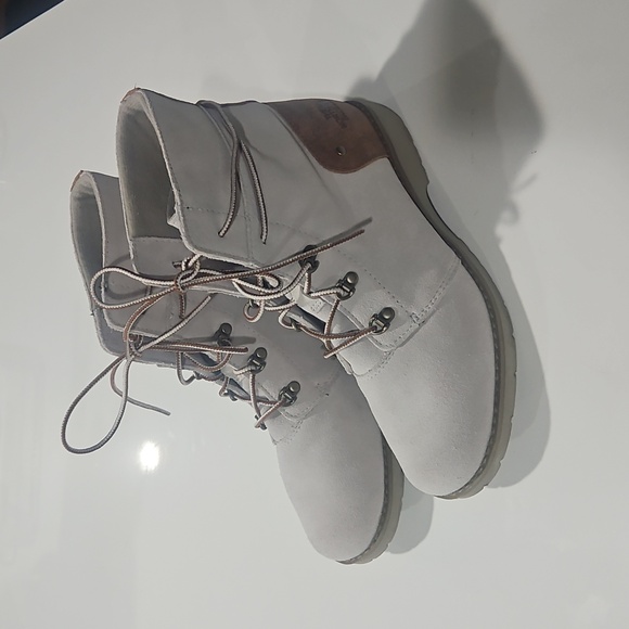 The North Face Ballard Lace II Like New Size 10.5. Leather Booties - Picture 4 of 7